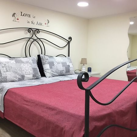 Nana House Apartment เนเปิลส์ ภายนอก รูปภาพ