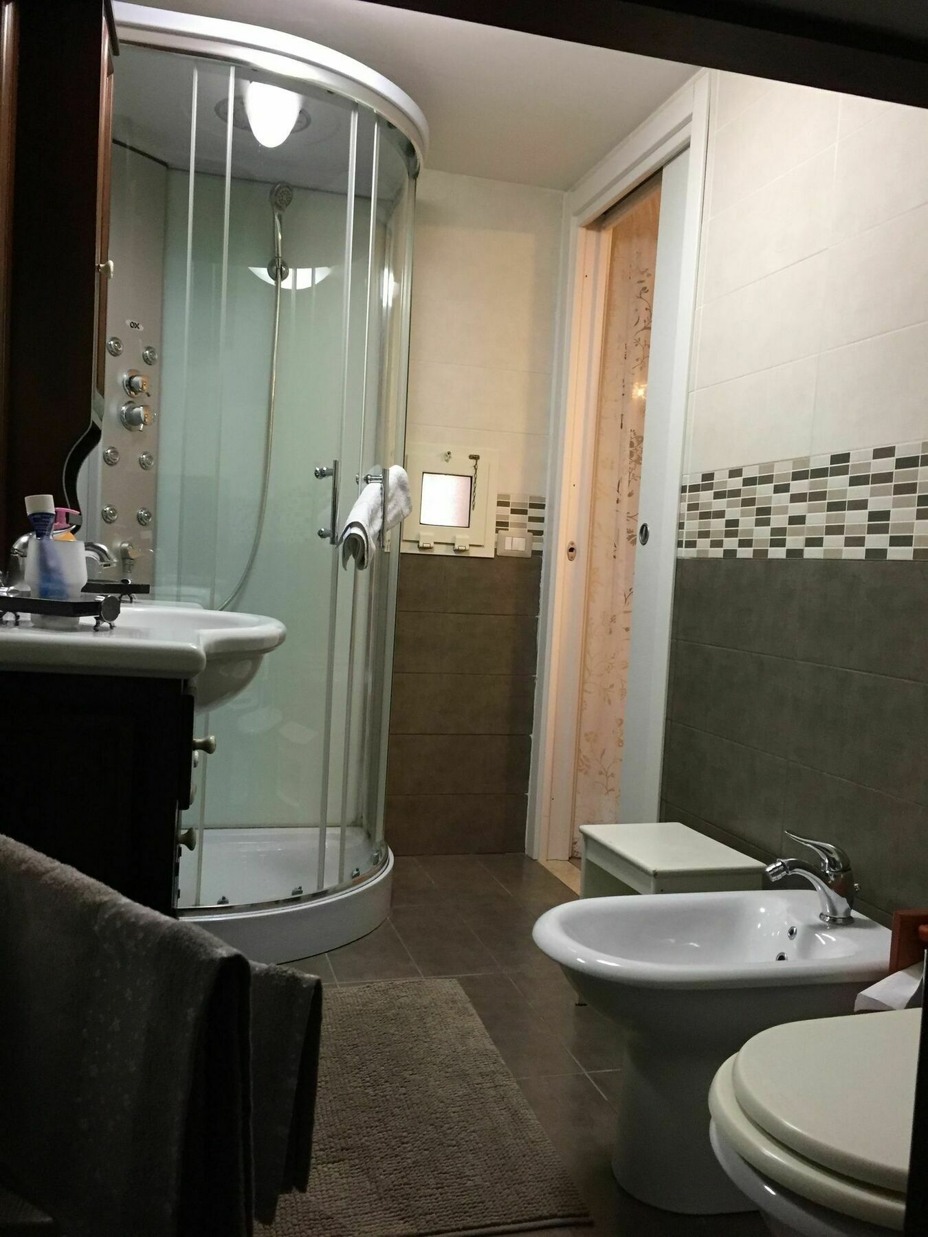 Nana House Apartment เนเปิลส์ ภายนอก รูปภาพ